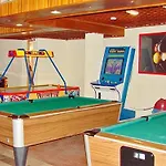 アパートホテル Clube Alvorferias 3*