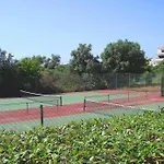 アパートホテル Clube Alvorferias