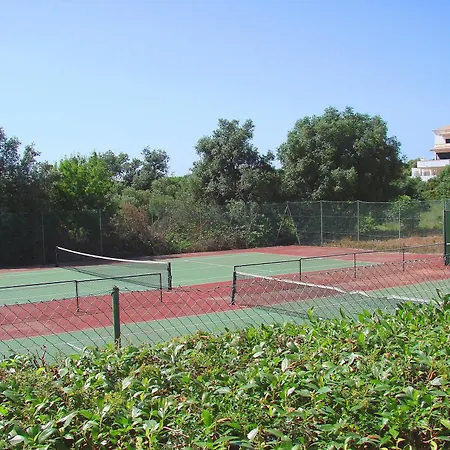 Ξενοδοχείο με διαμερίσματα Clube Alvorferias